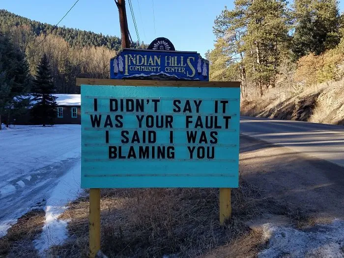 Someone In Colorado Is Putting The Funniest Signs, And The Puns Are Priceless (50 Pics)