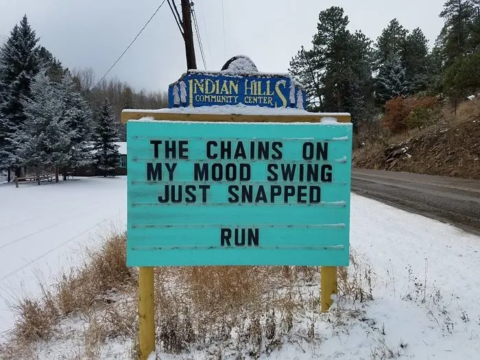 Someone In Colorado Is Putting The Funniest Signs, And The Puns Are Priceless (50 Pics)