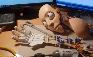I Create Robots And Other Contraptions For Fun