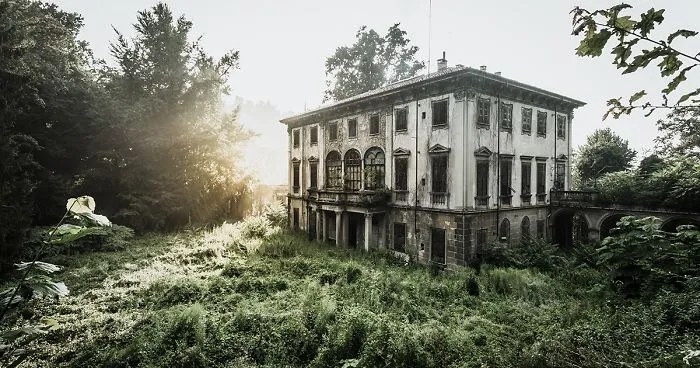 I Spent 6 Months Travelling Around Europe And The USA Exploring Some Of The Most Incredible Abandoned Locations