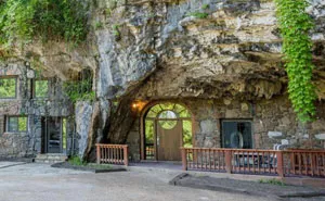 Someone Is Selling An Unbelievable Home Hidden Inside A Cave, And The Interior Is Even Better Than The Exterior