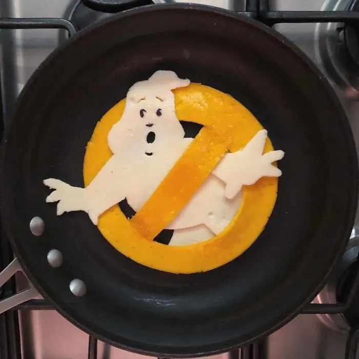 Artist Turns His Breakfast Eggs Into Works Of Art (Part 2)