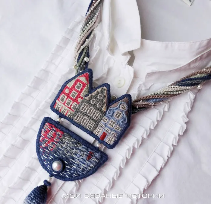 Cosy Crocheted Houses And Streets In Brooches