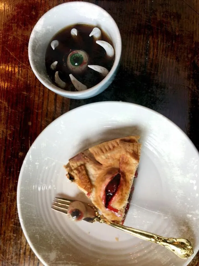 Confectioner Makes 27 Creepy Desserts, And It Will Take Courage To Cut Into Them