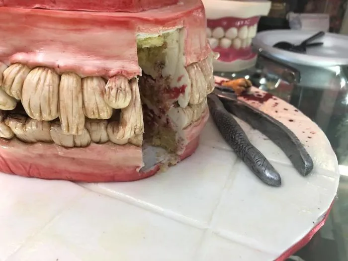 Confectioner Makes 27 Creepy Desserts, And It Will Take Courage To Cut Into Them
