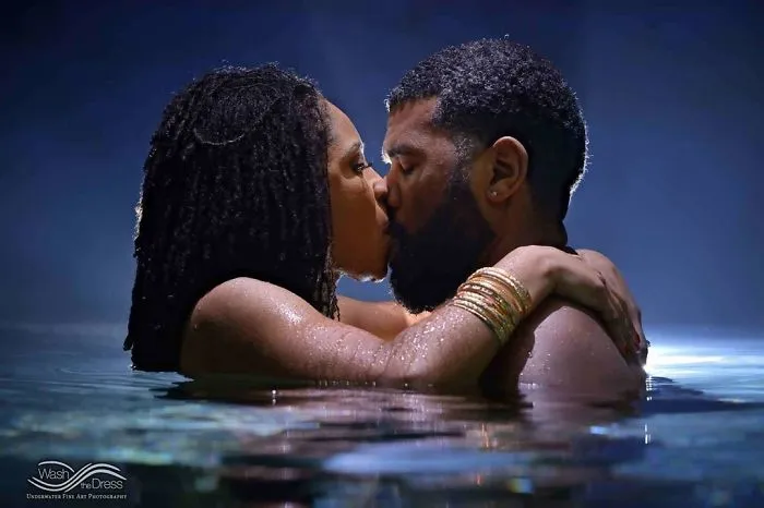 I’ve Been Photographing Couples Underwater For 21 Years And Here Are My Favorite Shots