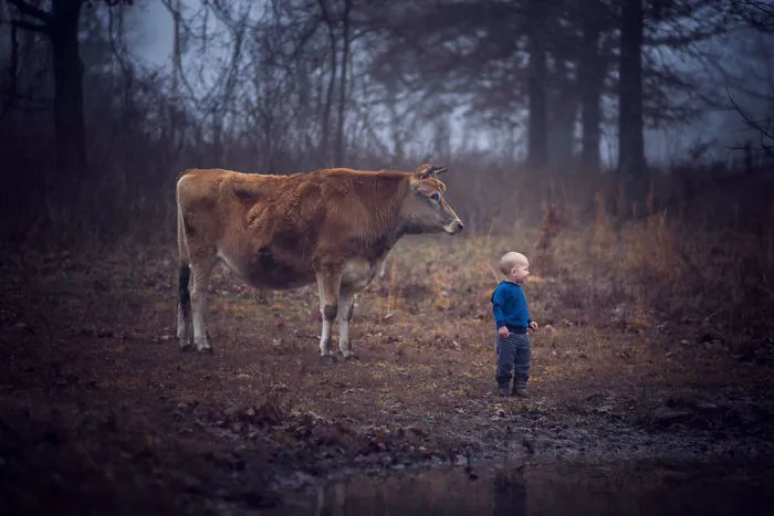 These Epic Photos Of Kids And Barnyard Animals Will Make You Wish You Grew Up On A Farm