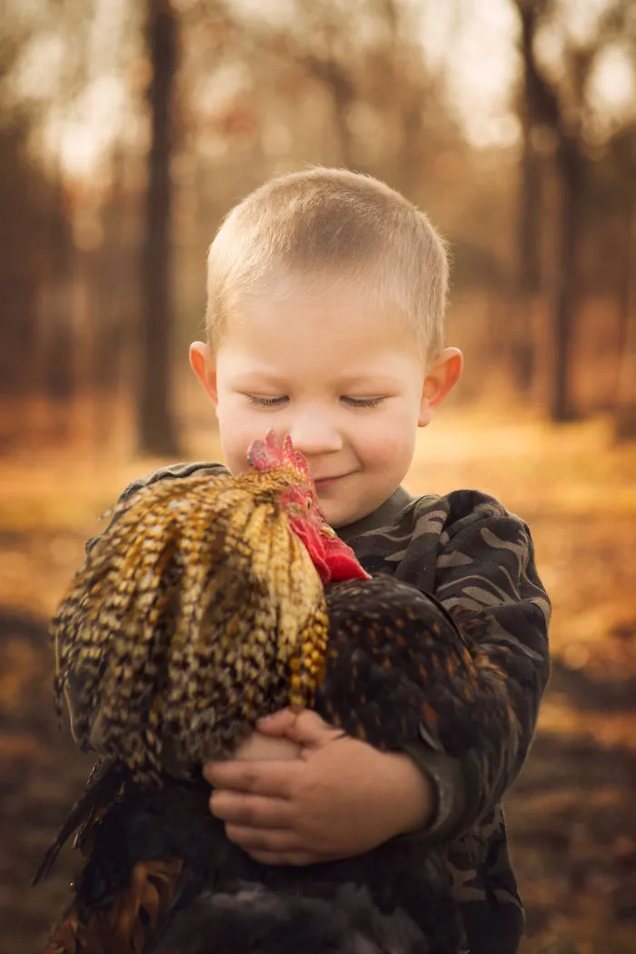 These Epic Photos Of Kids And Barnyard Animals Will Make You Wish You Grew Up On A Farm