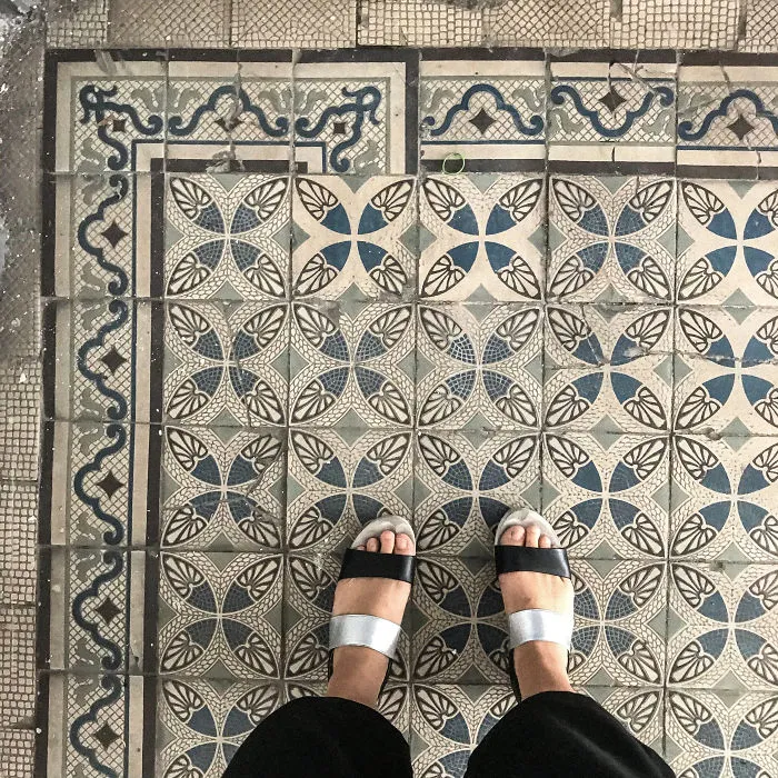 I Find Hidden Glitches In Viennese Hallways