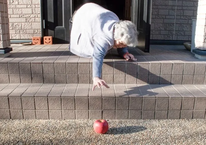 Ever Since This 90-Year-Old Japanese Grandma Discovered Photography She Can’t Stop Taking Hilarious Self-Portraits (New Pics)