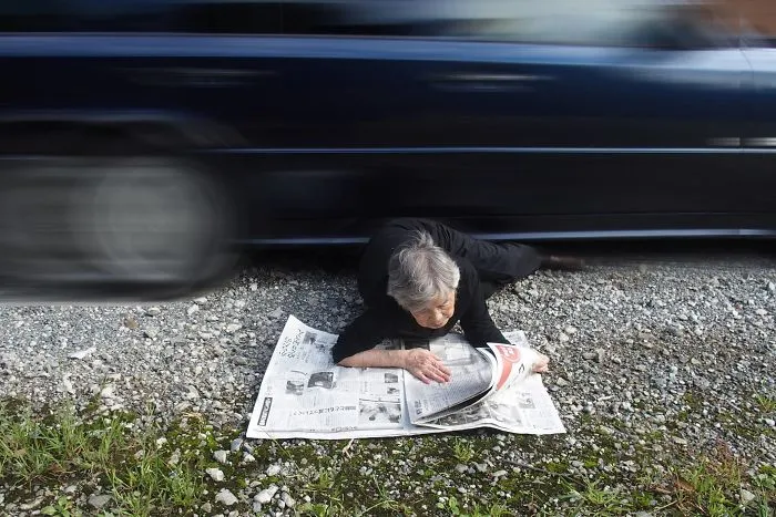 Esta abuela japonesa de 90 años descubre la fotografía y no puede dejar de hacerse divertidos autorretratos (Nuevas imágenes)