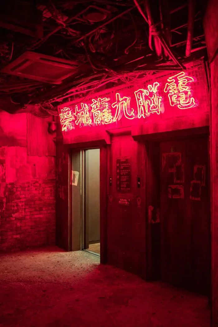 27 Photos From My Neon Hunting In Cyberpunk Cities Of Asia