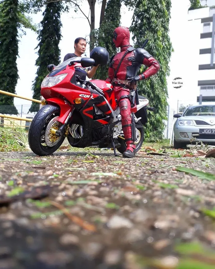 The Way This Man Takes Pictures With Superheroes Is Both Genius And Funny