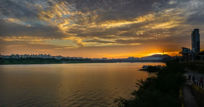 The Picturesque Han River - Seoul, Korea