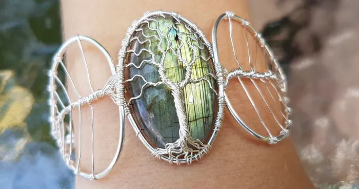 How Did I Make This Labradorite Bracelet