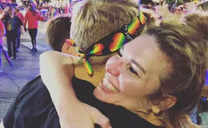 Church Offers ‘Free Mom Hugs’ To People Shunned By Their Families For Being Gay, And Their Reactions Are Heart-Melting