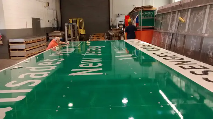 This Is How Big Some Road Signs Are