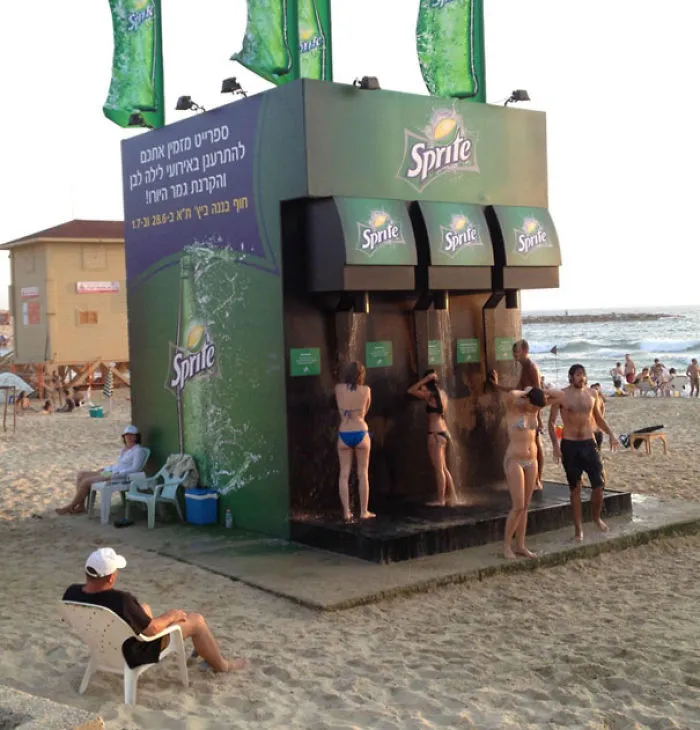 Publicidad creativa de Sprite, pero el hombre de la silla da mal rollo