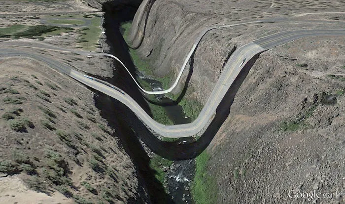 Artist Finds Anomalies On Google Earth And They Look Like Dali Is Using Google