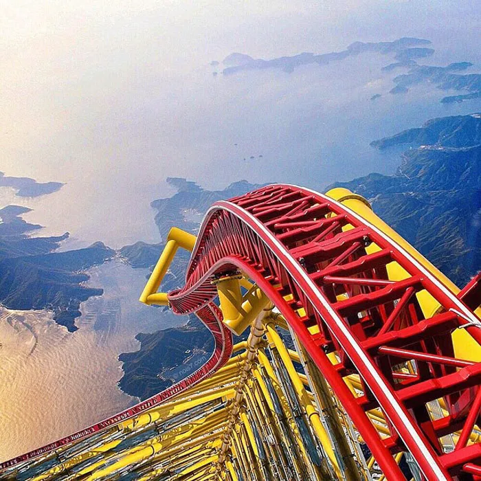 This Award-Winning Photographer Is Taking The Internet By Storm With His Surreal Photo Manipulations