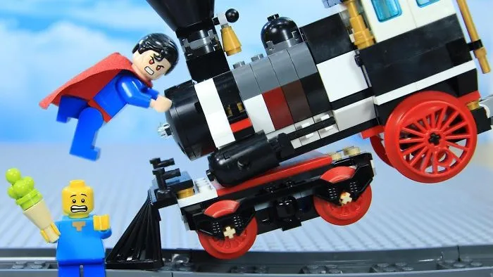 Lego Train Superman Vs Joker’s Robbery