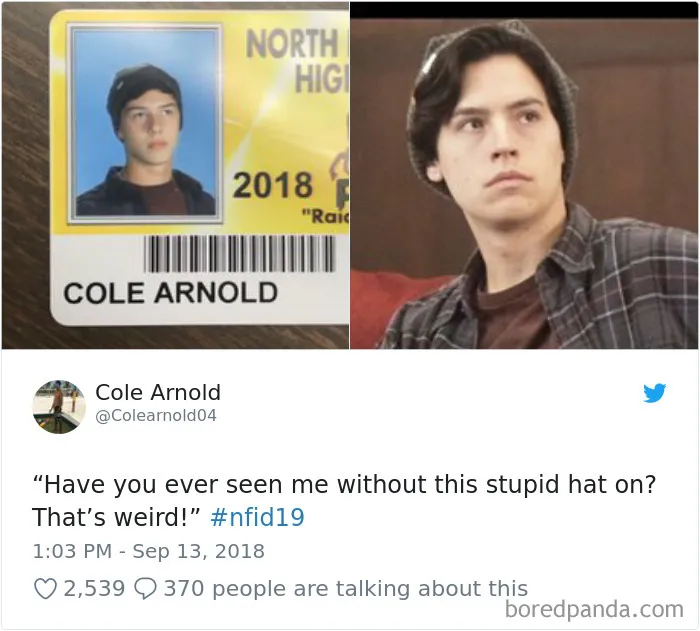 High School Lets Seniors Wear Costumes For Their Student ID Pics, Ace This Year (65 Pics)