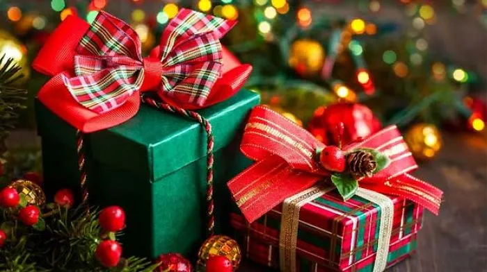 20 Diy Cheap Christmas Decor Ideas