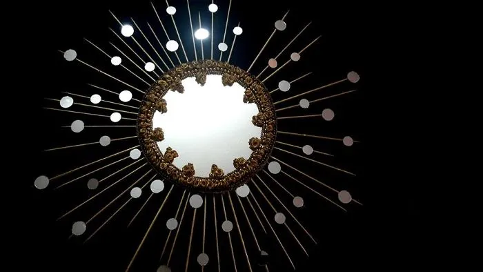Mirror Decoration