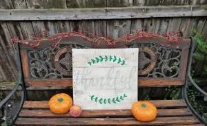 Transform A Wooden Pallet Into 5 Stenciled Signs Perfect For Fall