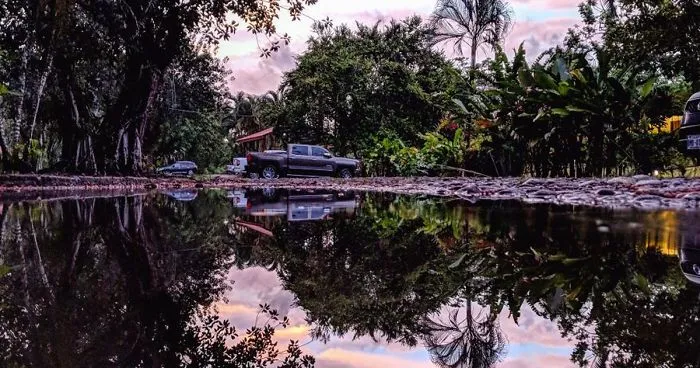 I Travel To Parallel Worlds Of Puddles With My Smartphone