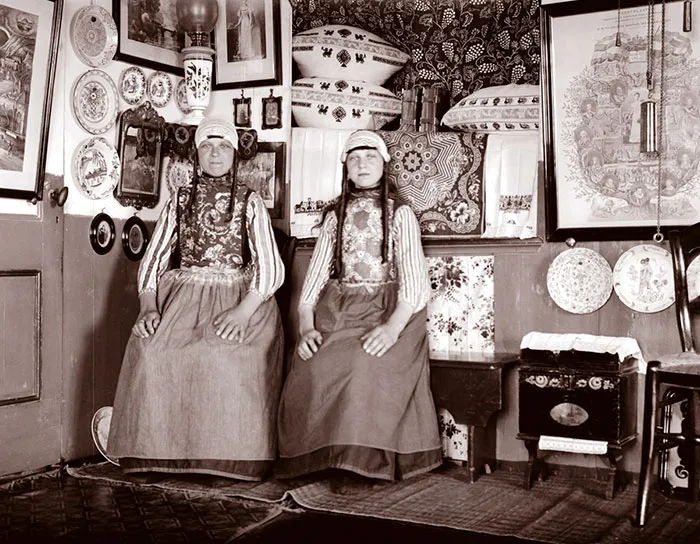 Girls In Cottage, Marken, Netherlands