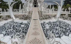This White Temple In Thailand Is Both Heaven And Hell