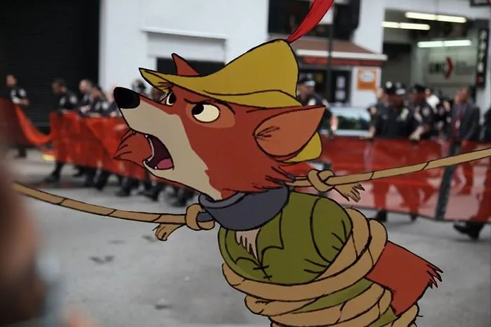 Este artista ha creado finales infelices para las películas Disney, y arruinarán tu infancia