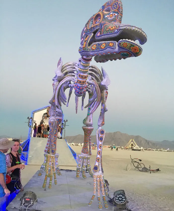 110 Epic Photos From Burning Man 2018 That Prove It’s The Craziest Festival In The World