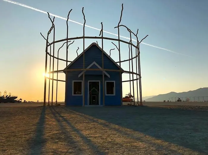 110 Epic Photos From Burning Man 2018 That Prove It’s The Craziest Festival In The World