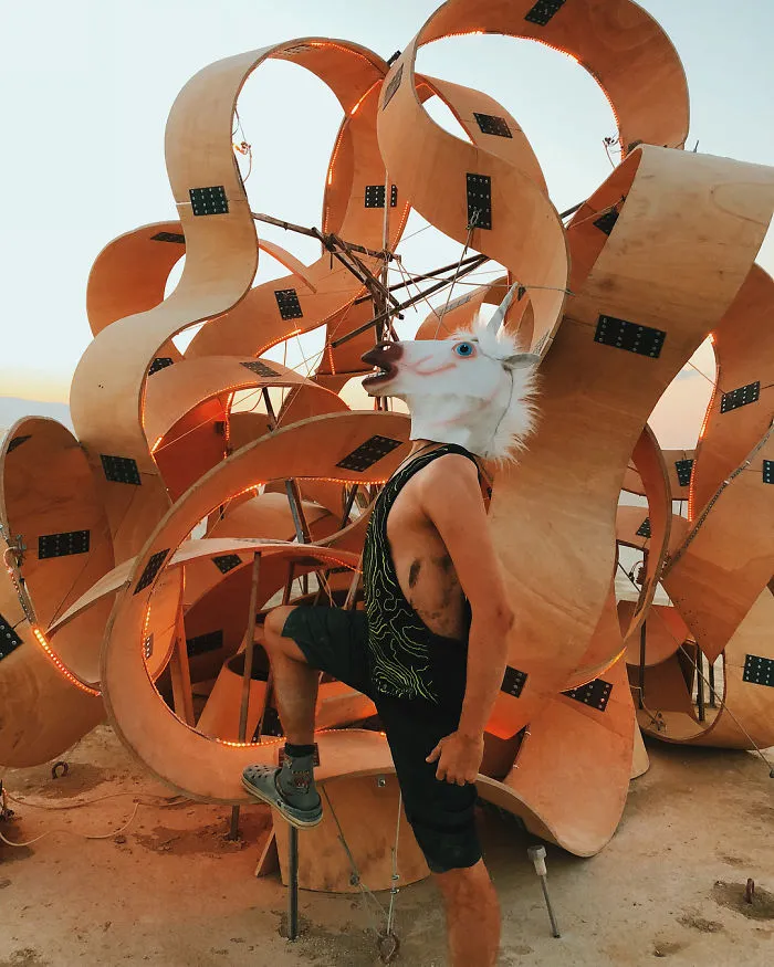 110 Epic Photos From Burning Man 2018 That Prove It’s The Craziest Festival In The World