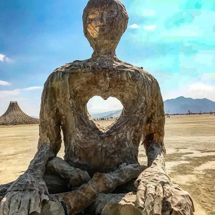 10+ Fotos increíbles que muestran la locura que se vivió en el festival Burning Man 2018