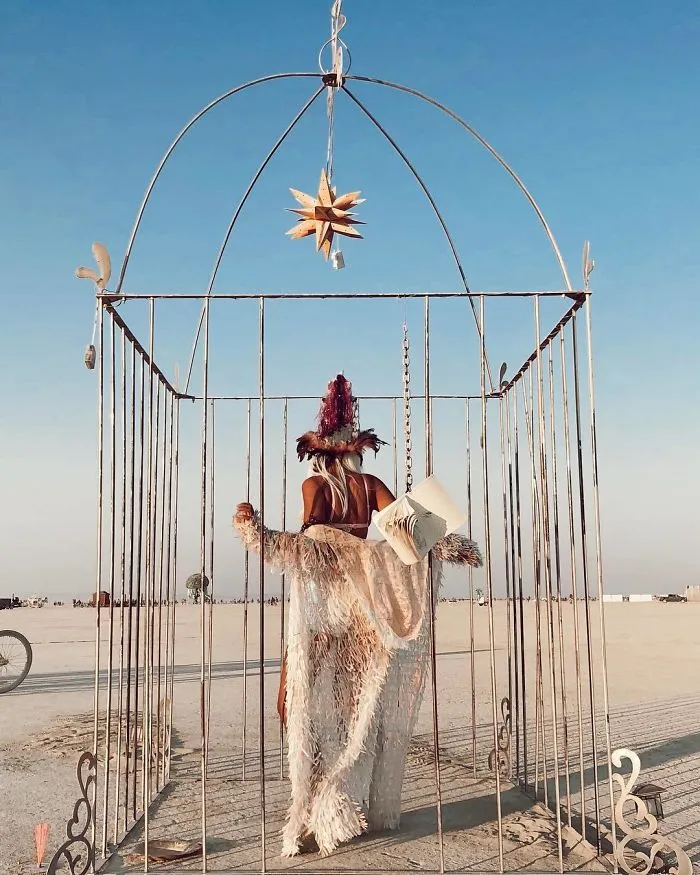 110 Epic Photos From Burning Man 2018 That Prove It’s The Craziest Festival In The World