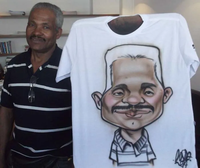 20 Caricatures In Tshirt's