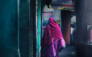 My 30 Photos Capture The Quiet Side Of City Life In The Narrow Streets Of South Asia