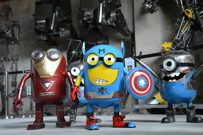 Polish Artist Creates Popular Sci-Fi Characters From Scrap Metal