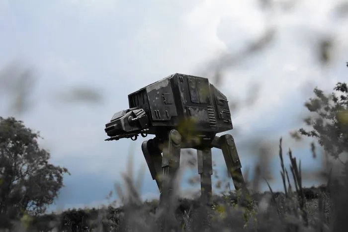 Polish Artist Creates Popular Sci-Fi Characters From Scrap Metal