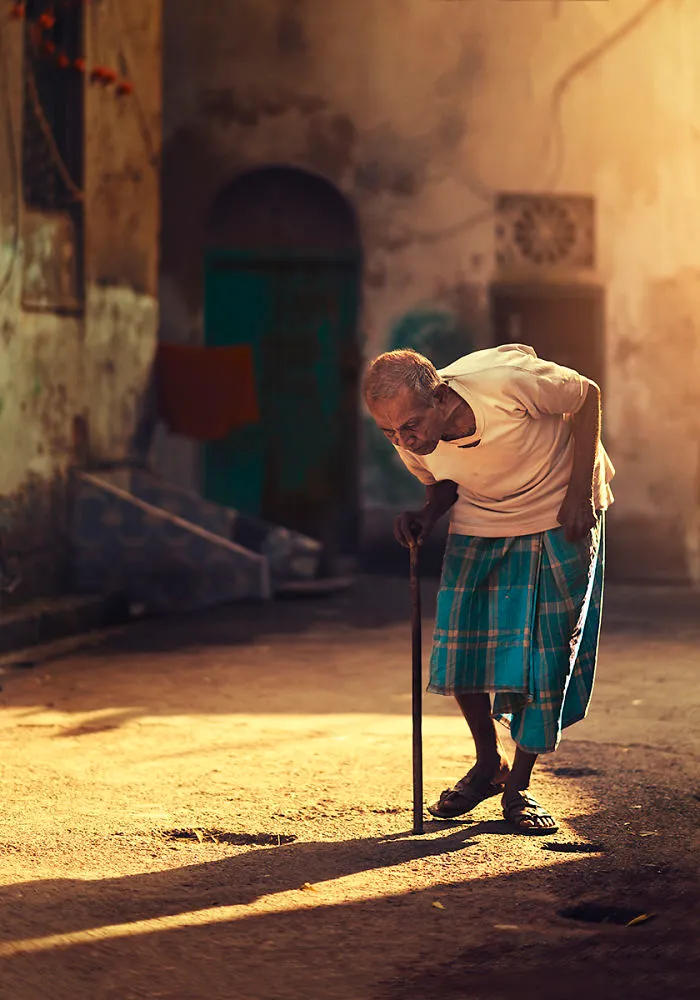 My 30 Photos Capture The Quiet Side Of City Life In The Narrow Streets Of South Asia