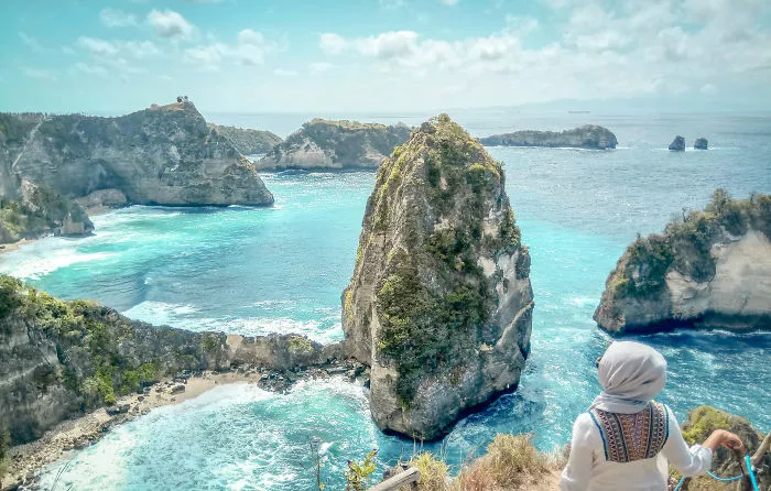 Raja Lima Atuh Beach
