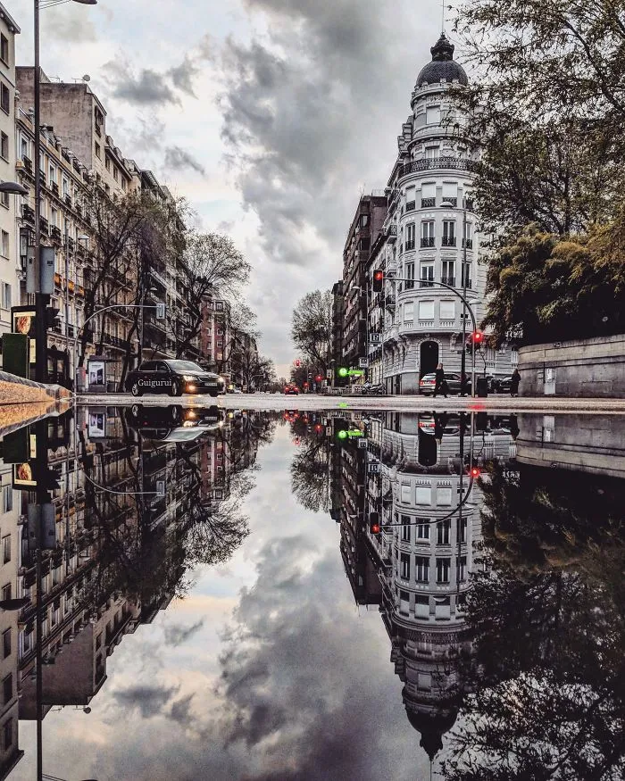 I Travel To Parallel Worlds Of Puddles With My Smartphone