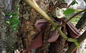 Materializing Thoughts And Dreams: Humanoid Art Dolls