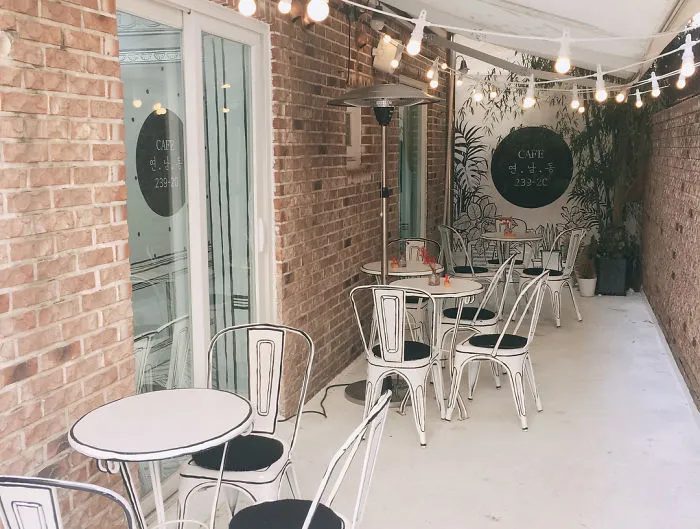This Unusual Café In Seoul Will Make You Feel Like You Walked Into A Cartoon