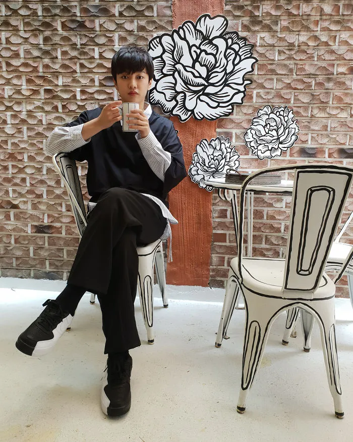 This Unusual Café In Seoul Will Make You Feel Like You Walked Into A Cartoon