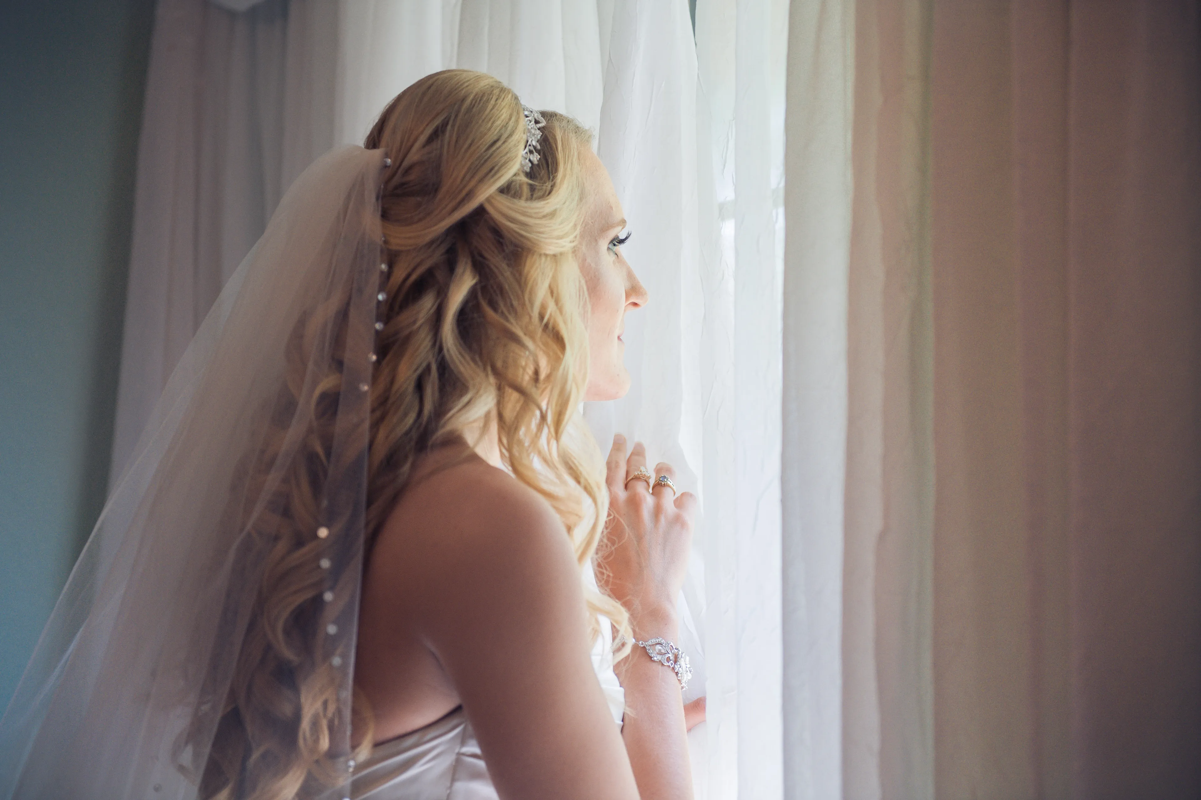 Ask This, Not That: Don't Hire A Wedding Photographer Without Asking This