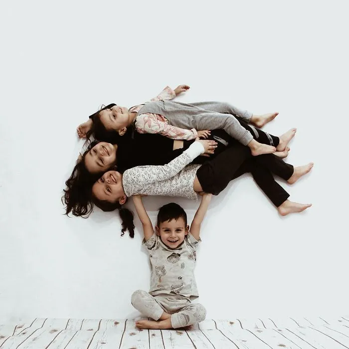 I Have 5 Kids And Here's What I Do With My Free Time!